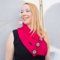 Leslie's Tri-Button Cowl