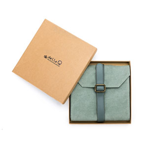 della Q Maker's Canvas Needle Case - Sage