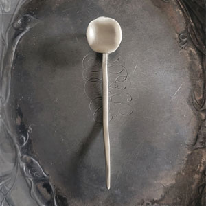 Jul Shawl Pins and Sticks - Midcentury Modern Circle