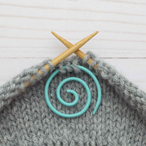 Fox & Pine Stitches Spiral Cable Needle - Teal Spiral